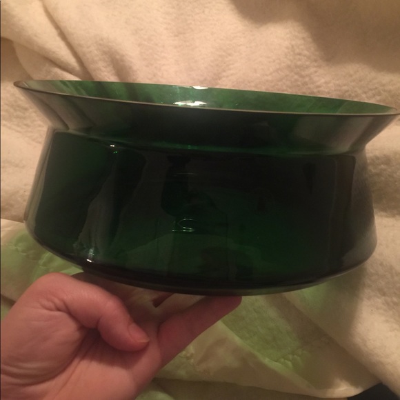 Green Glass Fruit Bowl - Picture 3 of 3